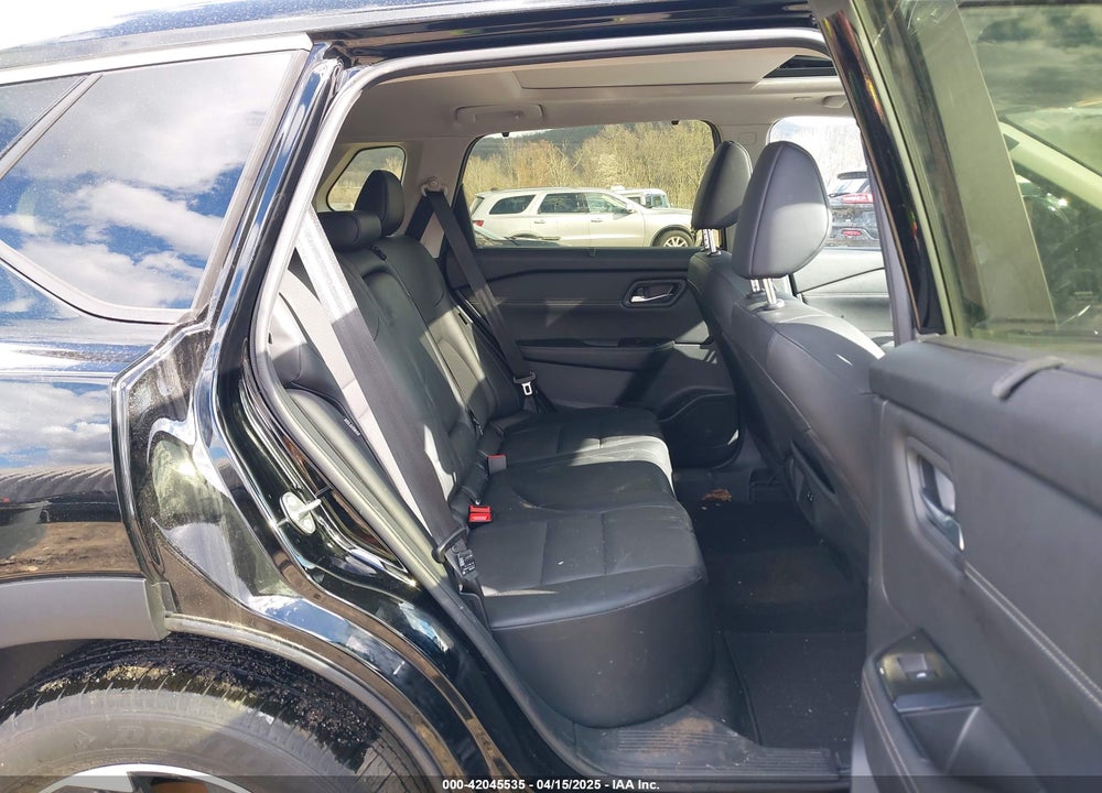 2024 NISSAN ROGUE VIN: JN8BT3BB0RW435678