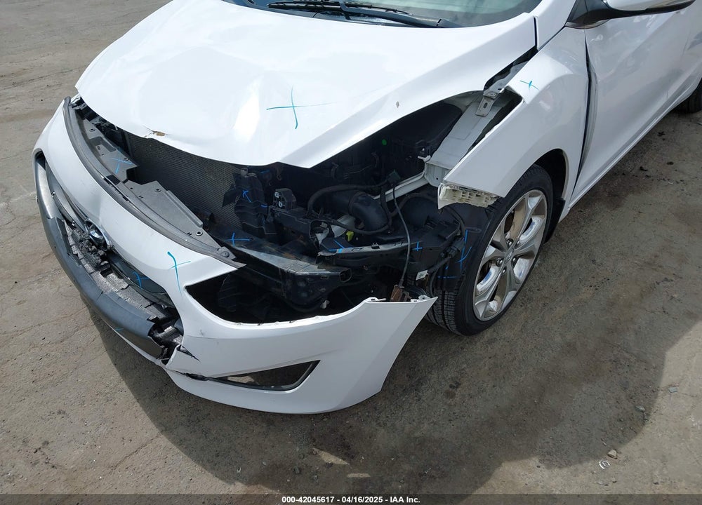 2014 HYUNDAI ELANTRA GT VIN: KMHD35LH0EU173956