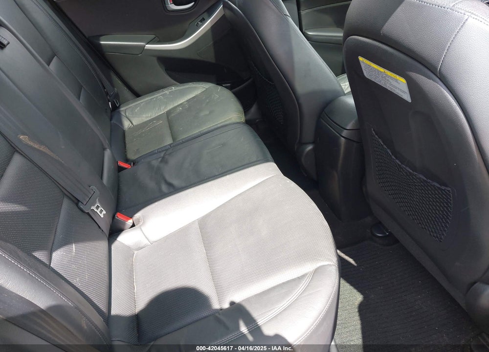 2014 HYUNDAI ELANTRA GT VIN: KMHD35LH0EU173956