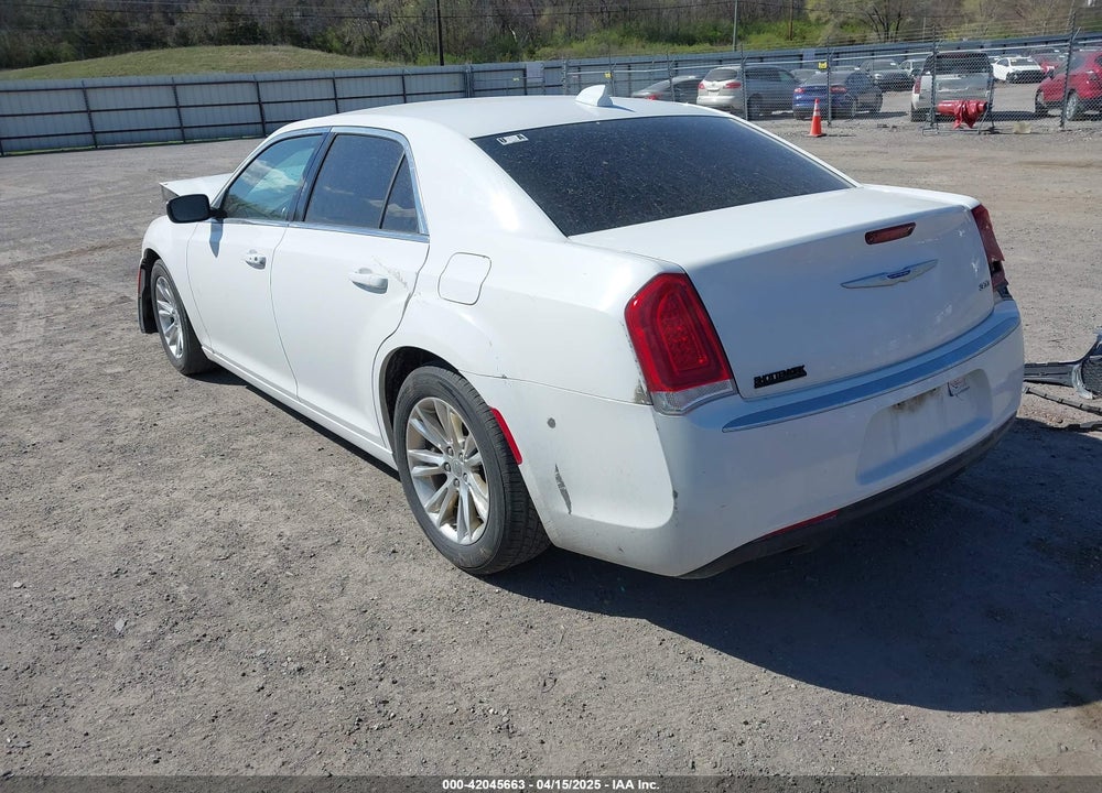 2018 CHRYSLER 300 VIN: 2C3CCAAG8JH338608