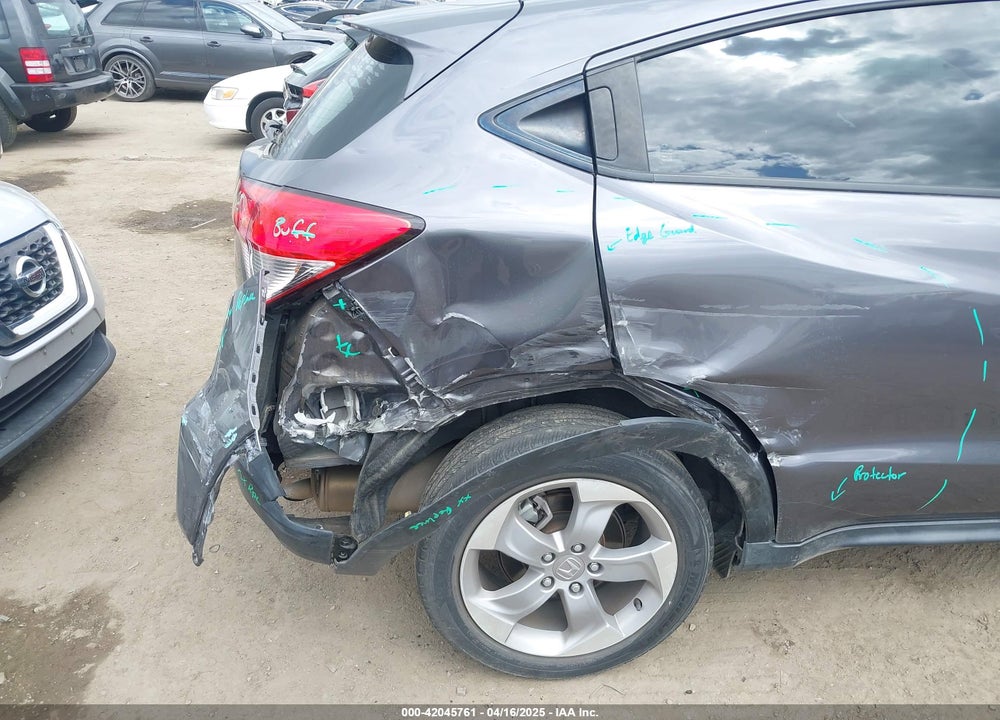 2019 HONDA HR-V VIN: 3CZRU5H38KG715690
