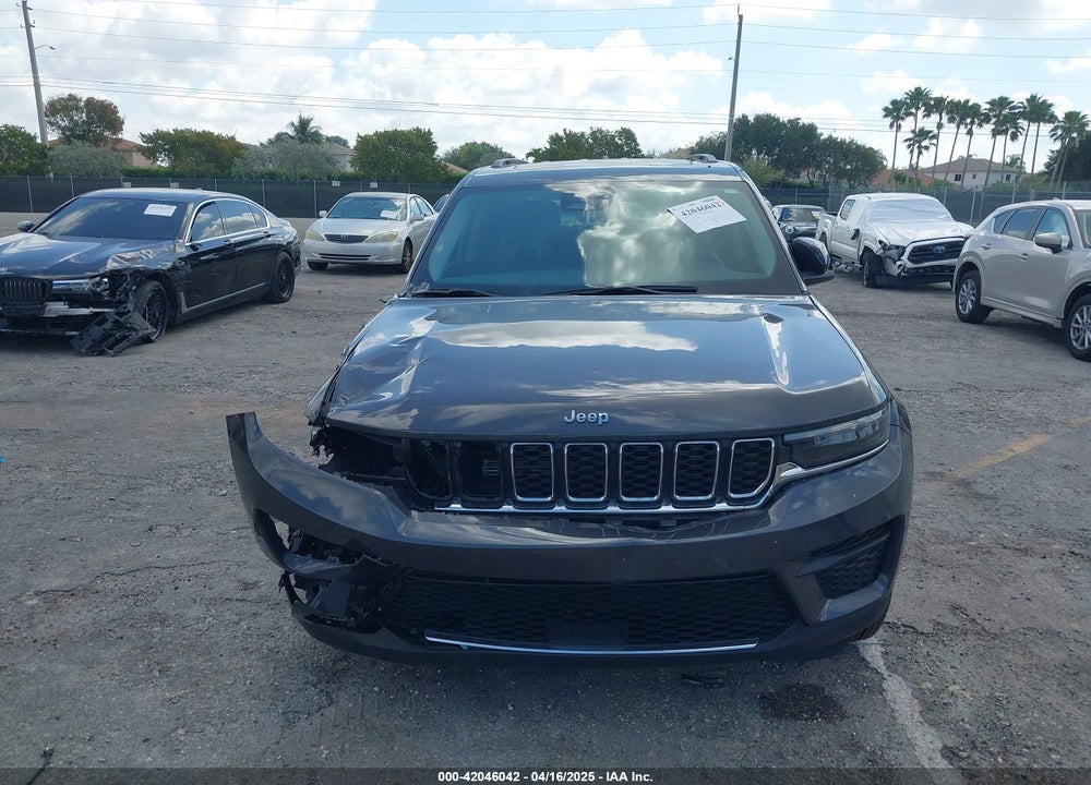 2024 JEEP GRAND CHEROKEE VIN: 1C4RJHAG7RC703637