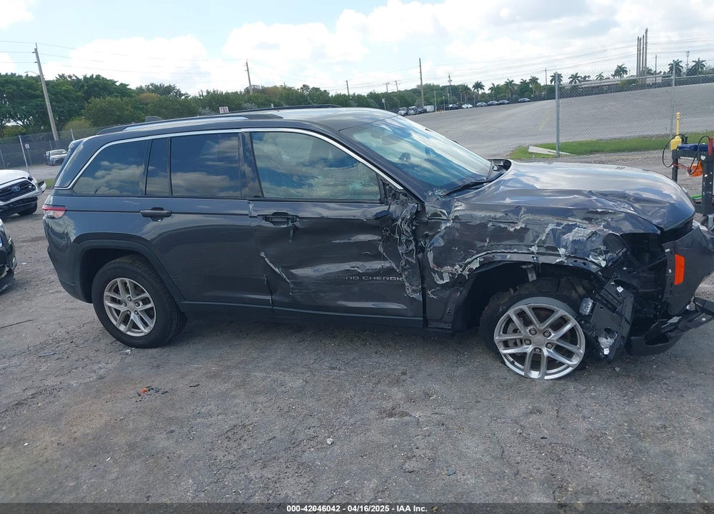 2024 JEEP GRAND CHEROKEE VIN: 1C4RJHAG7RC703637