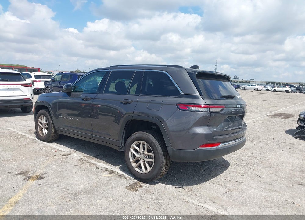 2024 JEEP GRAND CHEROKEE VIN: 1C4RJHAG7RC703637
