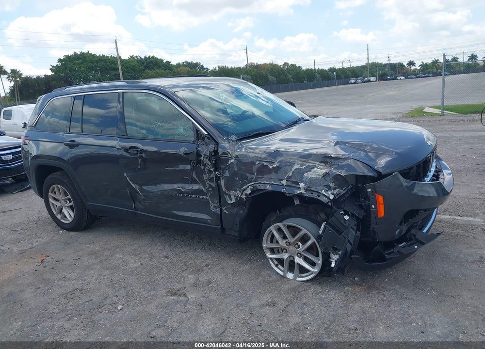 2024 JEEP GRAND CHEROKEE VIN: 1C4RJHAG7RC703637