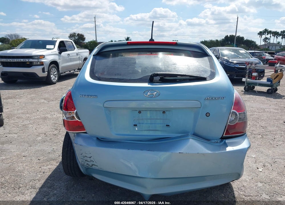 2010 HYUNDAI ACCENT GS VIN: KMHCM3ACXAU178600