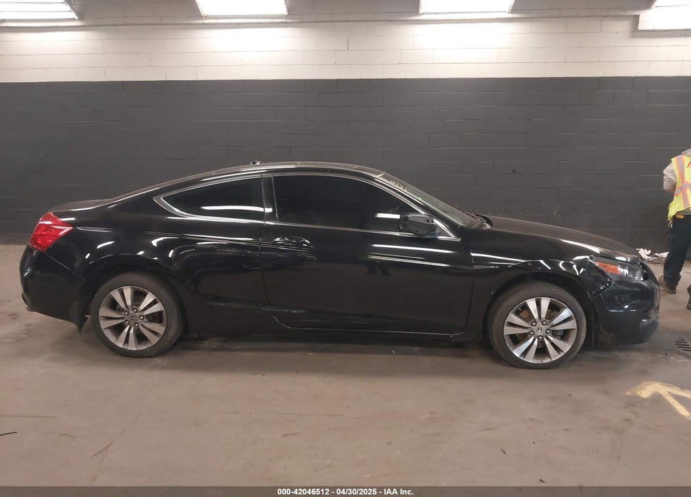 2012 HONDA ACCORD VIN: 1HGCS1B80CA017753