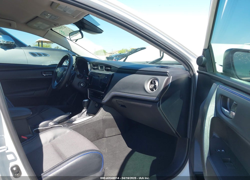 2017 TOYOTA COROLLA SE VIN: 5YFBURHE7HP589633