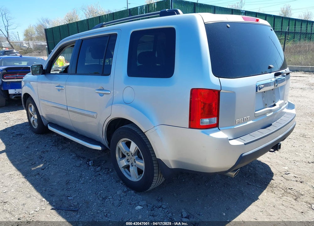 2010 HONDA PILOT VIN: 5FNYF4H54AB001373