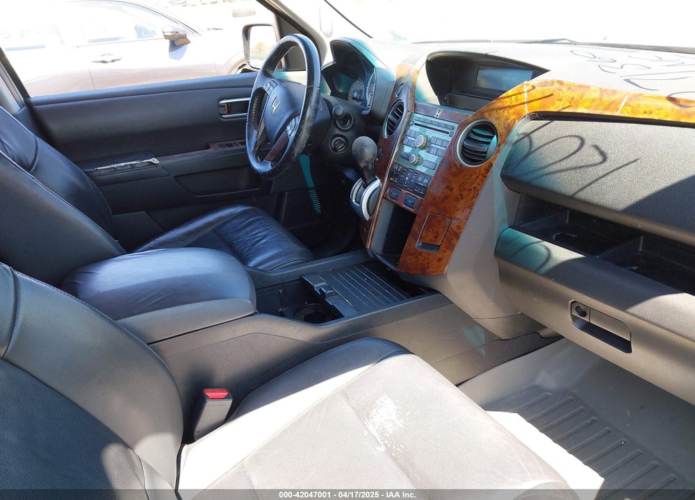 2010 HONDA PILOT VIN: 5FNYF4H54AB001373