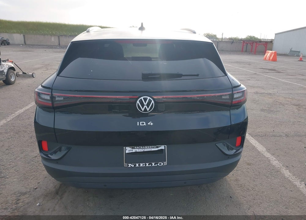 2024 VOLKSWAGEN ID.4 VIN: 1V2CRPE85RC000662