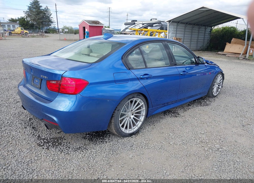 2013 BMW 3 SERIES VIN: WBA3B9C58DF587907