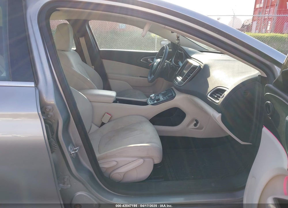 2016 CHRYSLER 200 VIN: 1C3CCCAG3GN145889