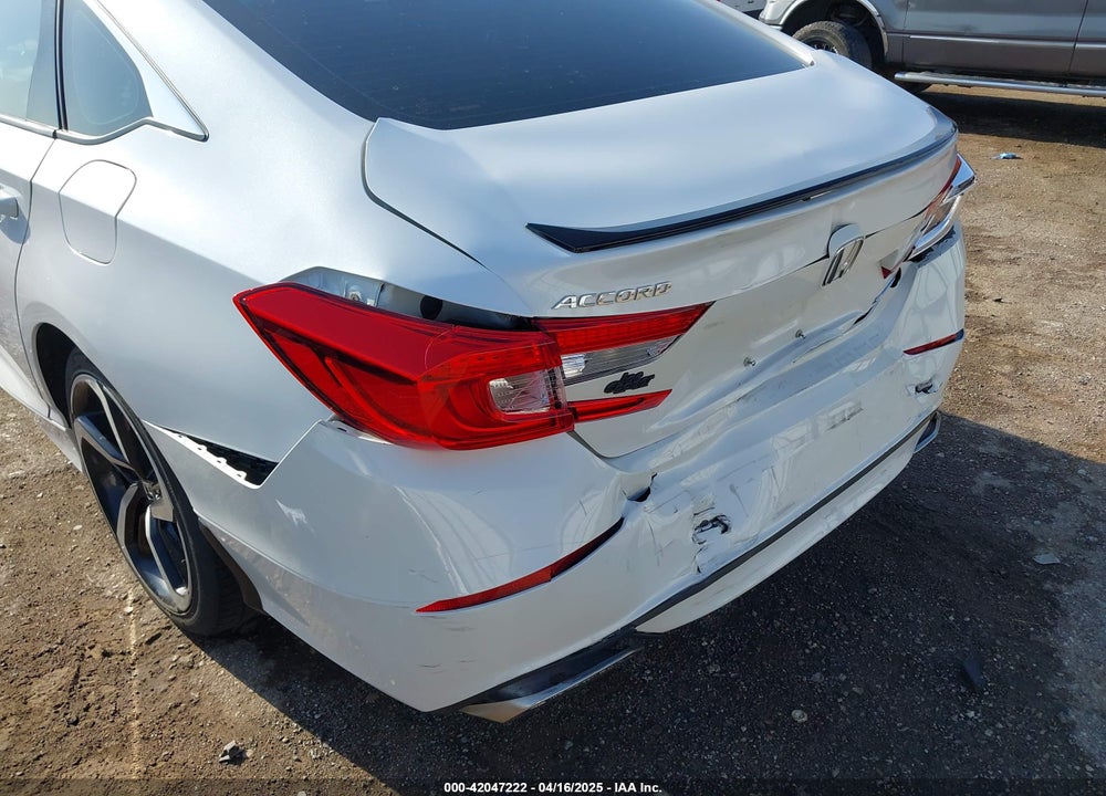 2022 HONDA ACCORD VIN: 1HGCV1F39NA035080