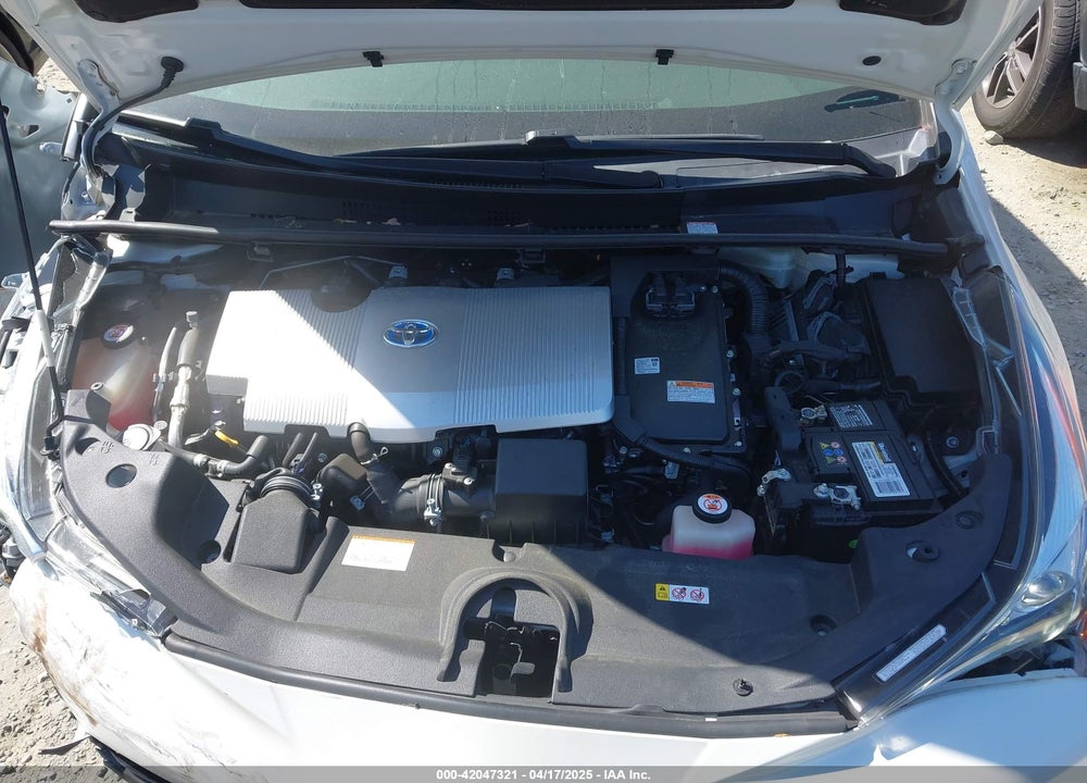 2018 TOYOTA PRIUS VIN: JTDKARFU7J3068428
