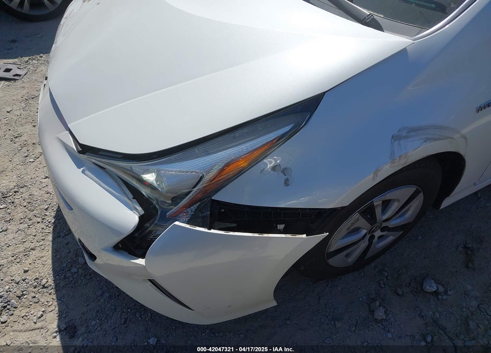 2018 TOYOTA PRIUS VIN: JTDKARFU7J3068428
