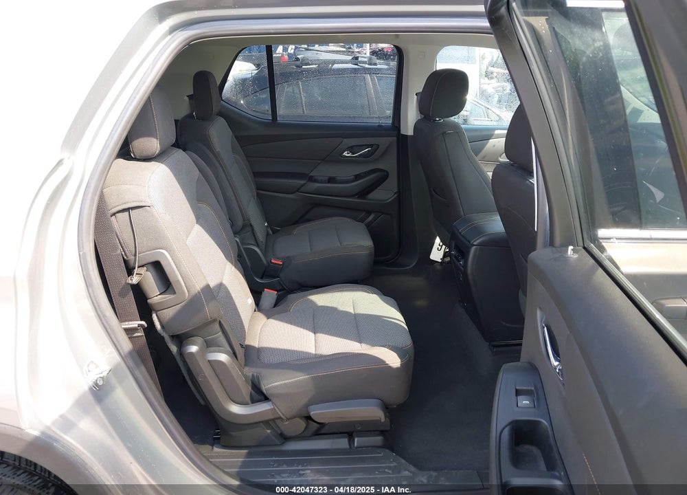 2018 CHEVROLET TRAVERSE 1LT VIN: 1GNERGKW7JJ272960