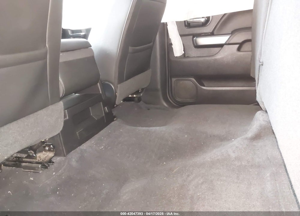 2018 CHEVROLET SILVERADO 1500 1LT VIN: 3GCUKREC1JG509210
