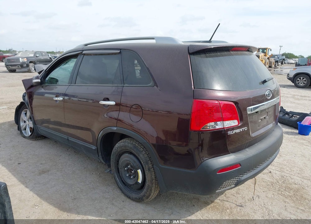 2013 KIA SORENTO EX VIN: 5XYKU4A69DG401733