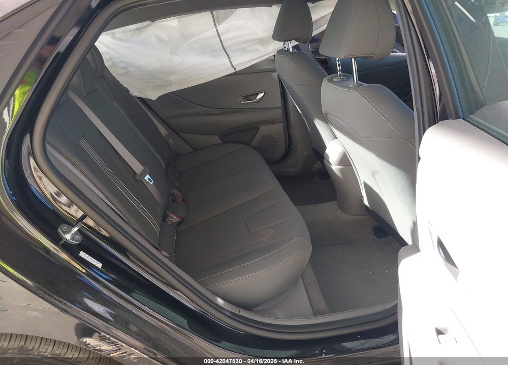 2023 HYUNDAI ELANTRA VIN: KMHLM4AG3PU371236