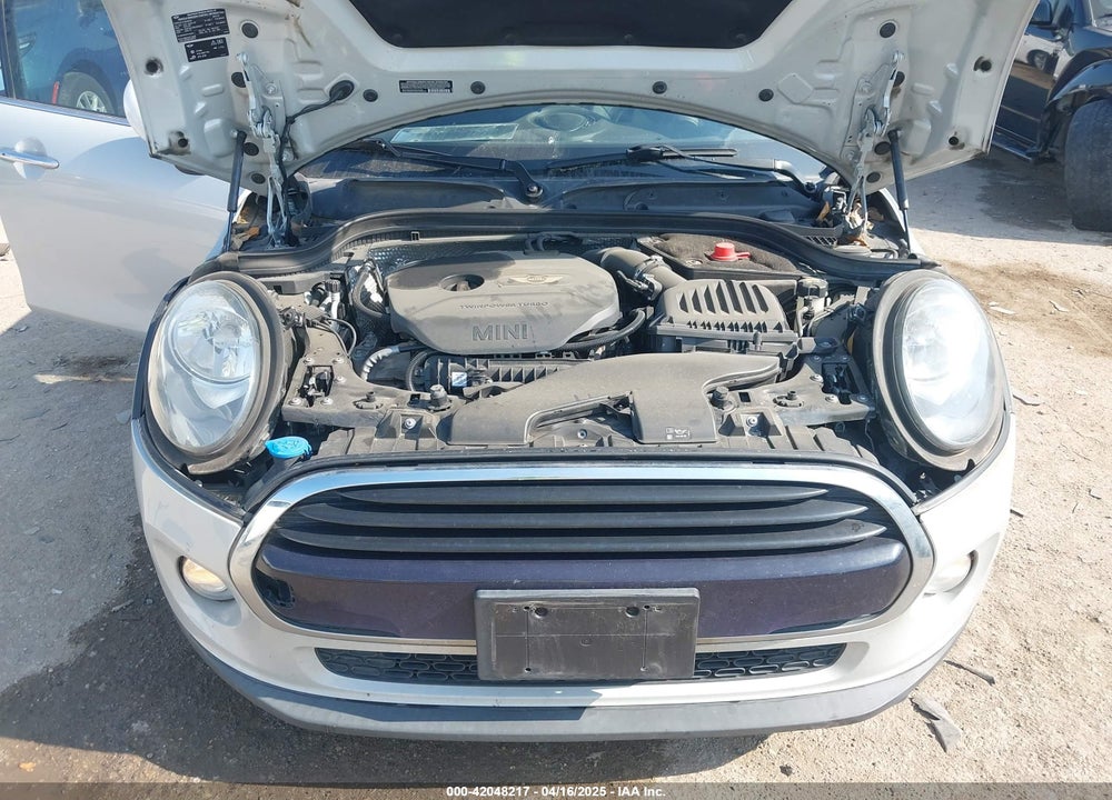 2016 MINI COOPER VIN: WMWXU1C52G2D10472