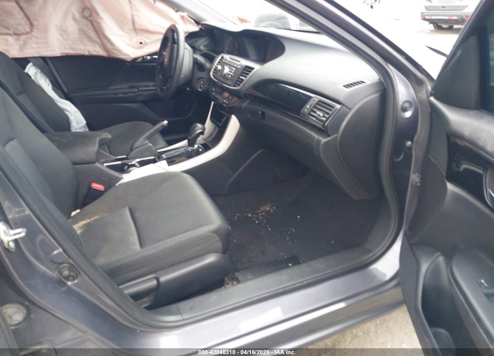 2016 HONDA ACCORD VIN: 1HGCR2F34GA068016