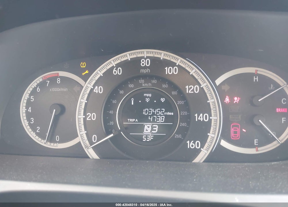 2016 HONDA ACCORD VIN: 1HGCR2F34GA068016