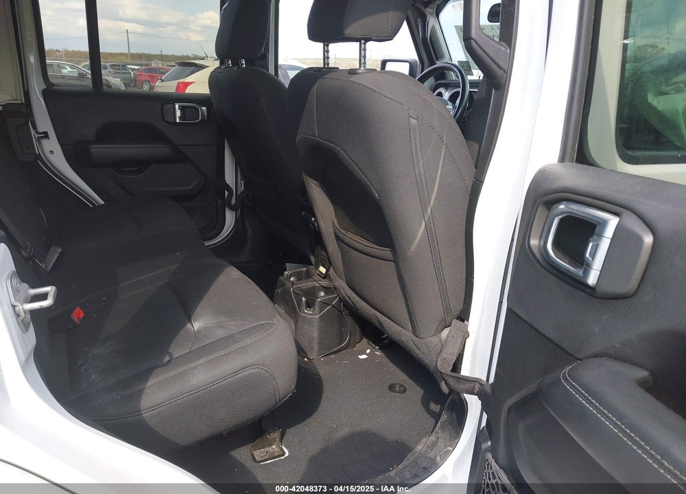 2020 JEEP WRANGLER UNLIMITED SAHARA 4X4 VIN: 1C4HJXEN3LW164986