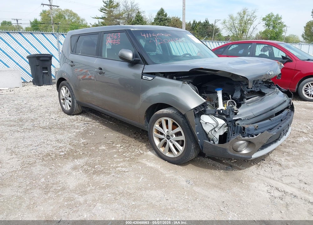 2019 KIA SOUL + VIN: KNDJP3A52K7661017
