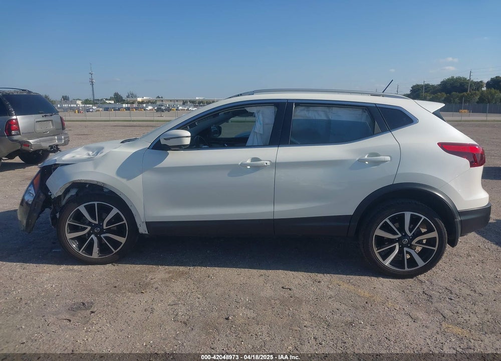 2019 NISSAN ROGUE SPORT SL VIN: JN1BJ1CP2KW525293