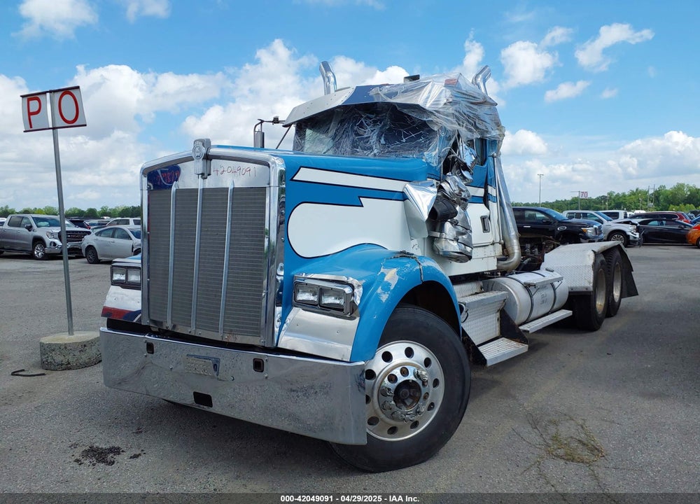 1999 KENWORTH CONSTRUCTION W900 VIN: 1XKWDB9X1XR779879