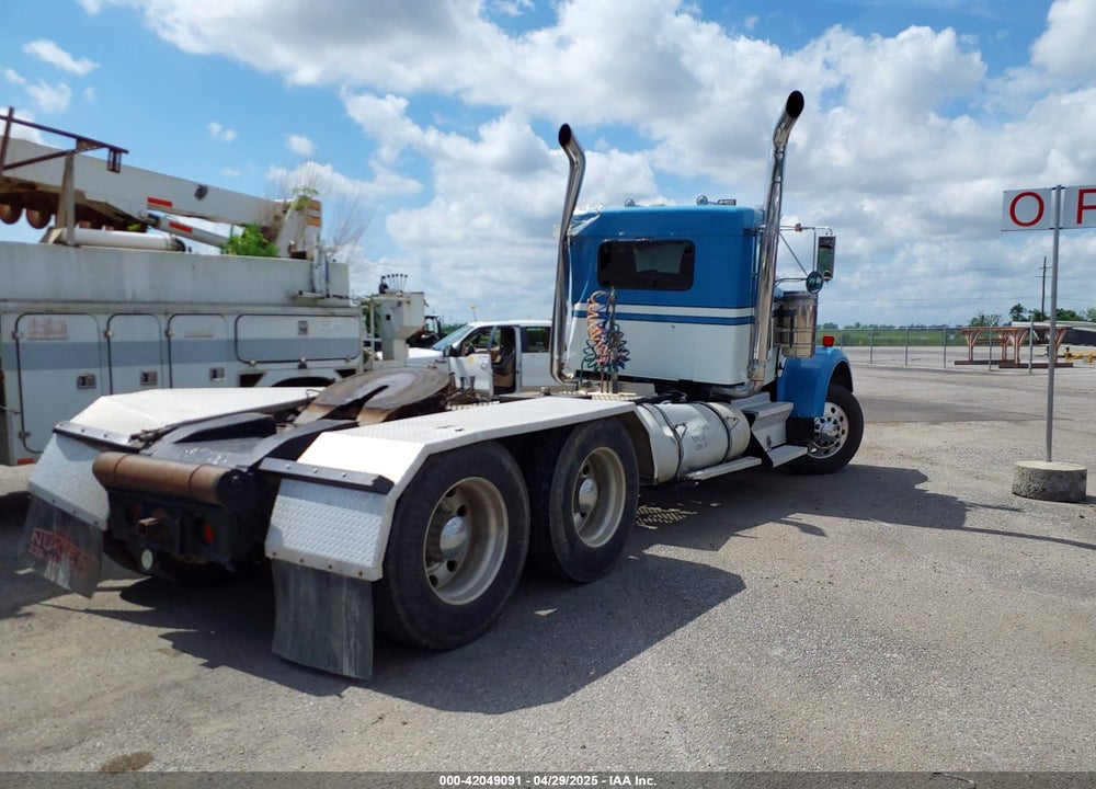 1999 KENWORTH CONSTRUCTION W900 VIN: 1XKWDB9X1XR779879