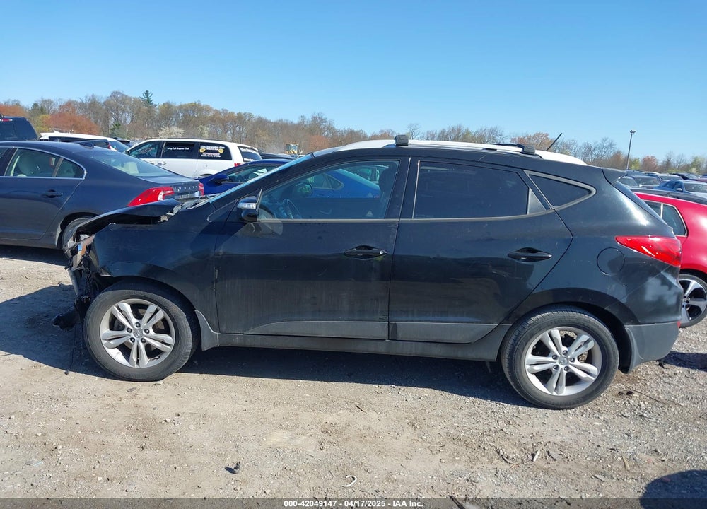 2012 HYUNDAI TUCSON VIN: KM8JU3AC1CU447092