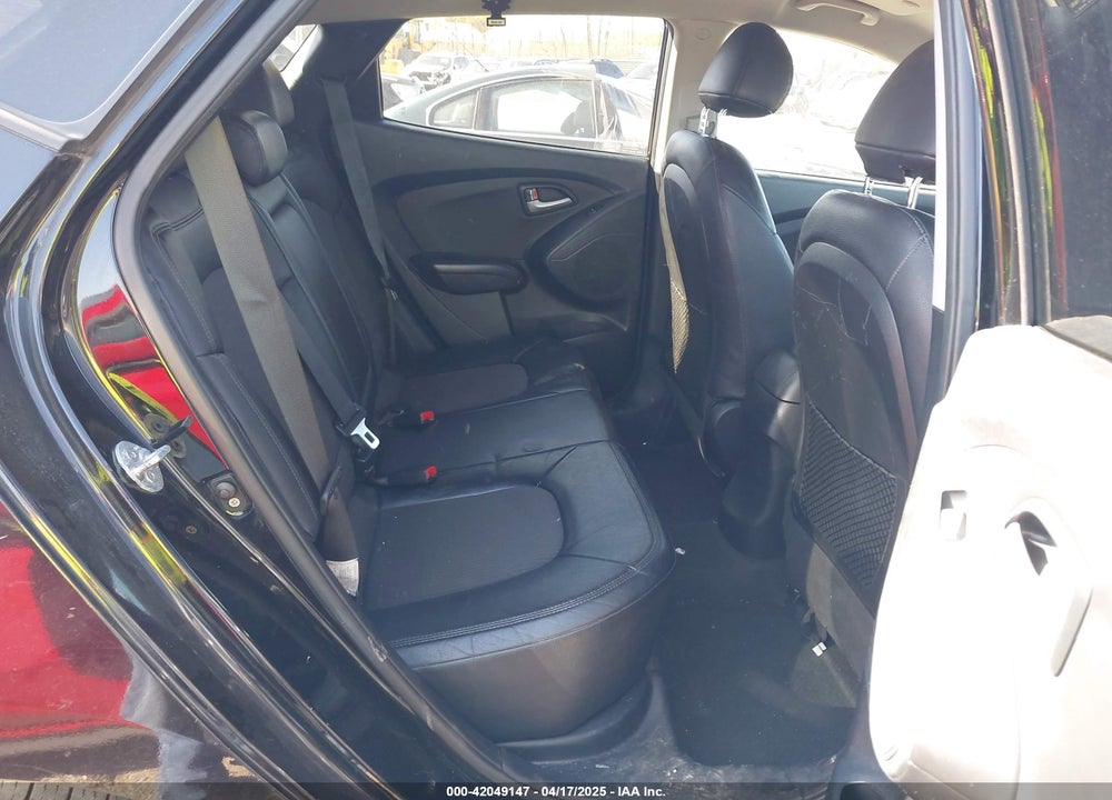 2012 HYUNDAI TUCSON VIN: KM8JU3AC1CU447092