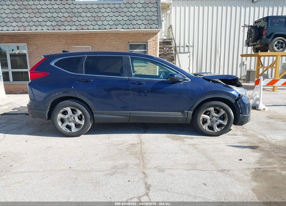 2018 HONDA CR-V VIN: 7FARW2H85JE070161
