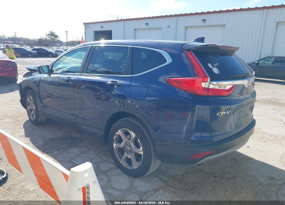 2018 HONDA CR-V VIN: 7FARW2H85JE070161
