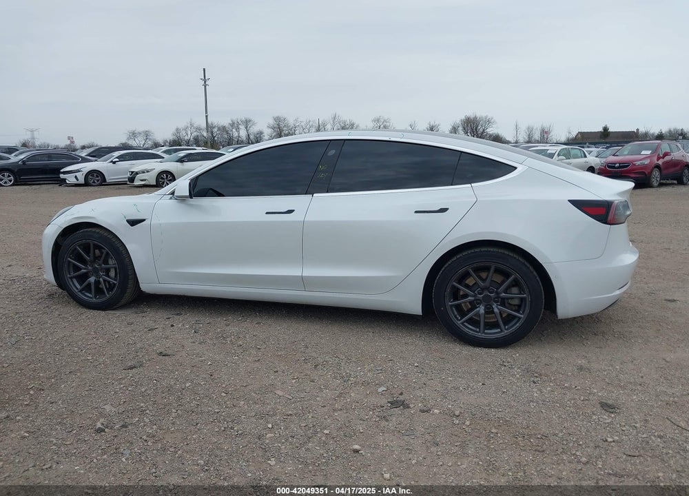 2019 TESLA MODEL 3 LONG RANGE/PERFORMANCE VIN: 5YJ3E1EB1KF388052