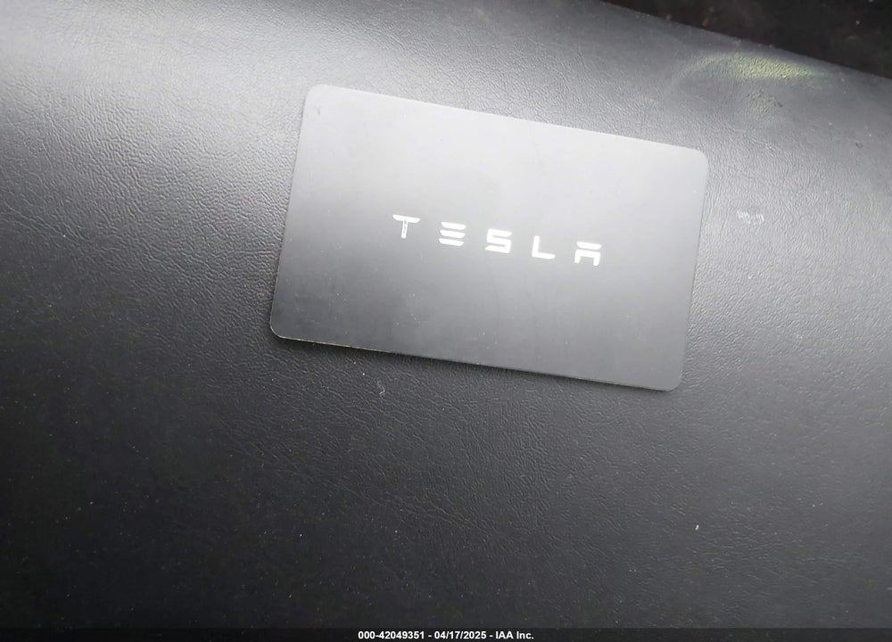 2019 TESLA MODEL 3 LONG RANGE/PERFORMANCE VIN: 5YJ3E1EB1KF388052
