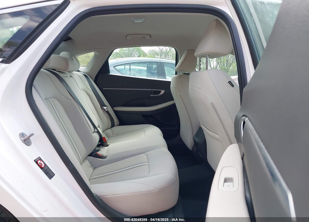 2023 HYUNDAI SONATA VIN: KMHL64JA3PA318592