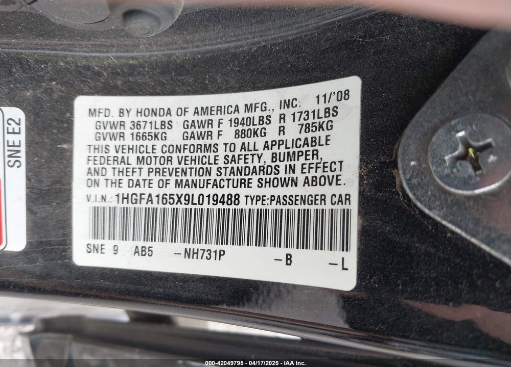 2009 HONDA CIVIC LX VIN: 1HGFA165X9L019488