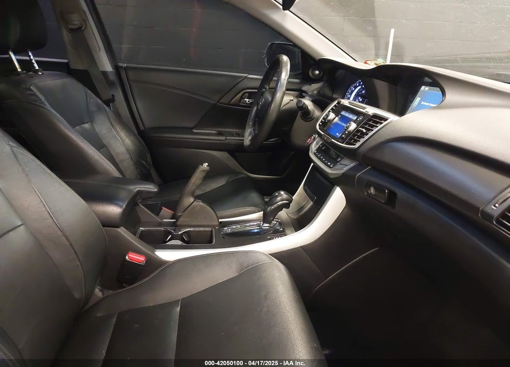 2015 HONDA ACCORD VIN: 1HGCR2F84FA275998