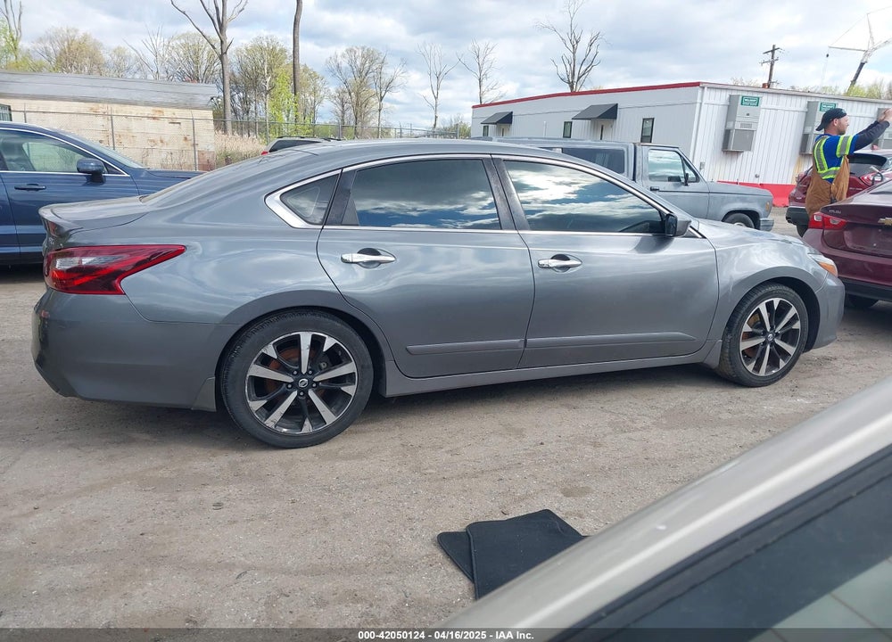 2018 NISSAN ALTIMA VIN: 1N4AL3AP4JC114677