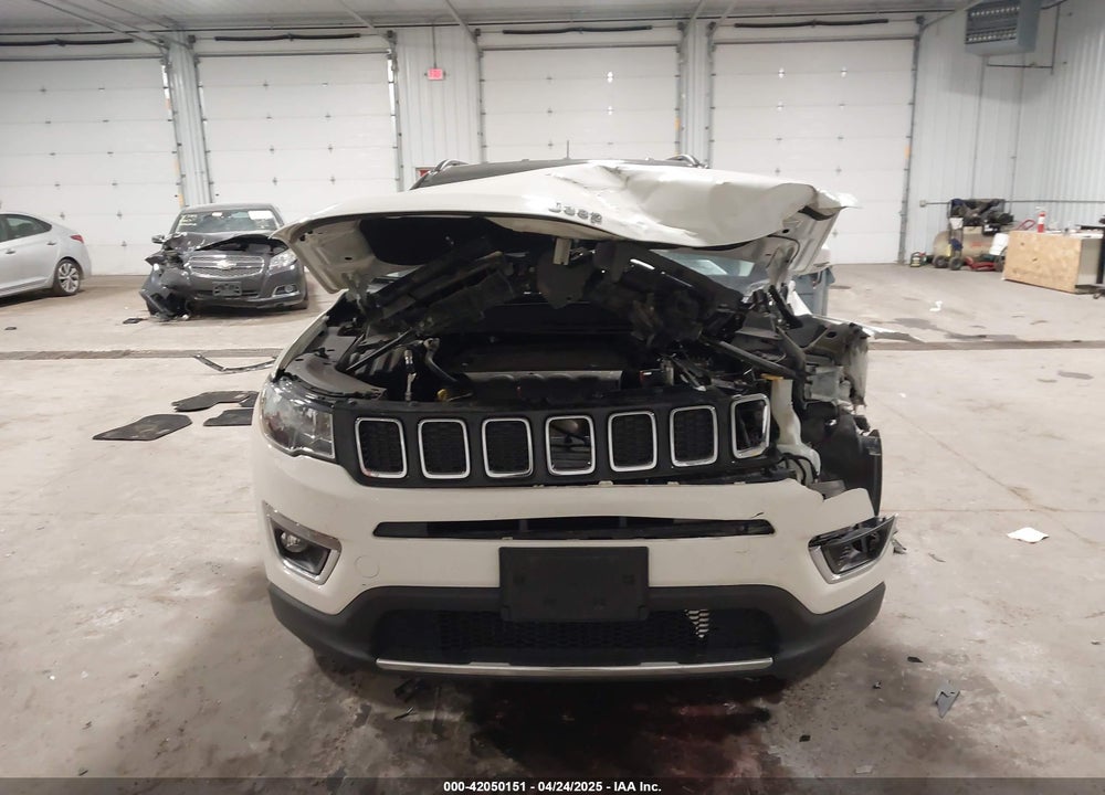 2018 JEEP COMPASS VIN: 3C4NJDCB1JT180200