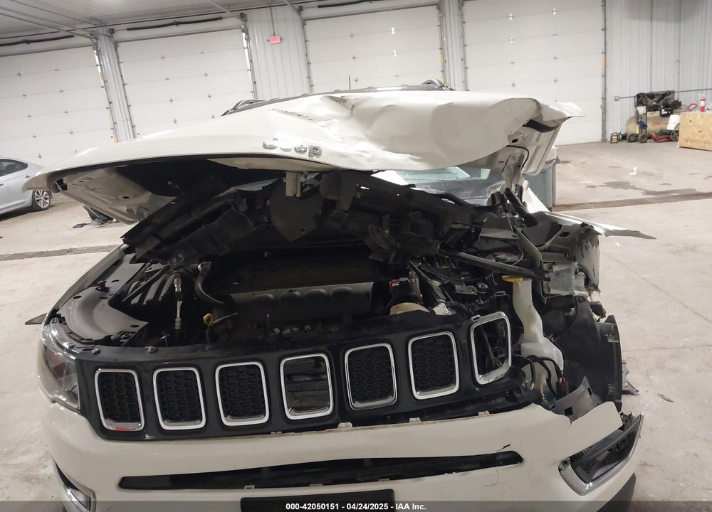 2018 JEEP COMPASS VIN: 3C4NJDCB1JT180200