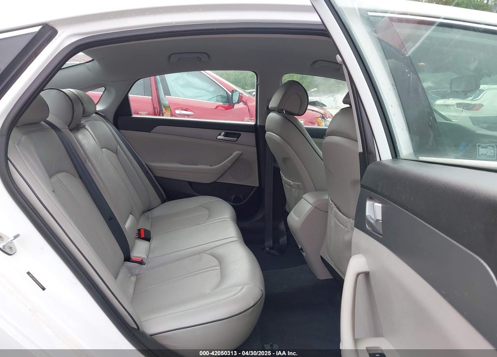 2017 HYUNDAI SONATA VIN: 5NPE24AF0HH458033