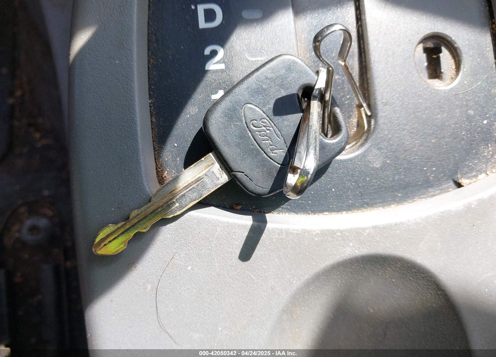 2004 FORD FOCUS SE VIN: 1FAFP36Z34W106173