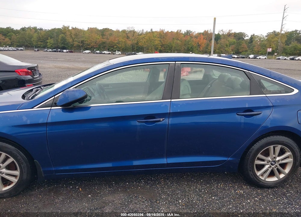 2015 HYUNDAI SONATA VIN: 5NPE24AF7FH041523