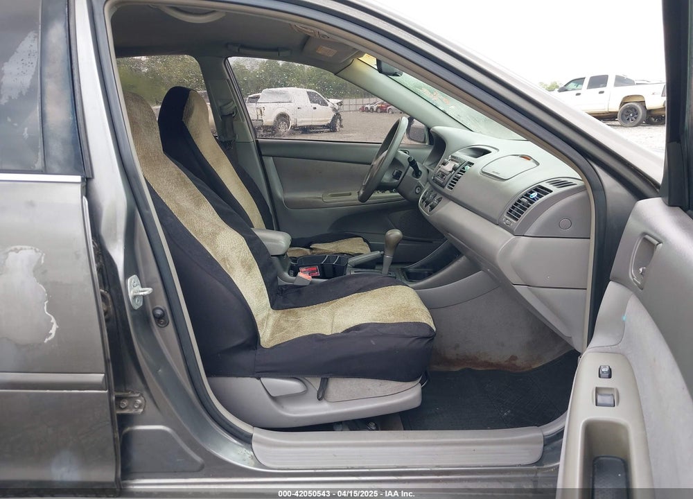 2002 TOYOTA CAMRY LE VIN: 4T1BE32K92U587008