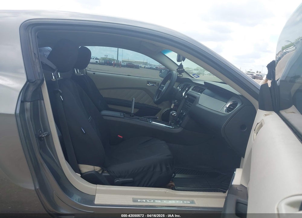 2011 FORD MUSTANG V6 PREMIUM VIN: 1ZVBP8AM7B5122930
