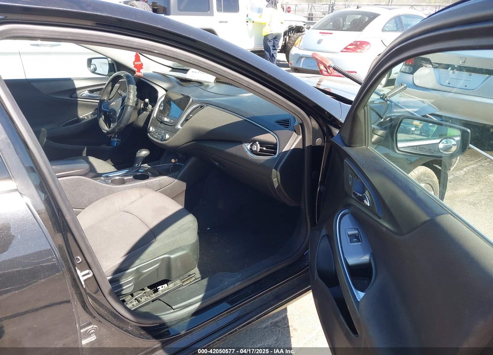 2020 CHEVROLET MALIBU FWD LT VIN: 1G1ZD5ST2LF102376